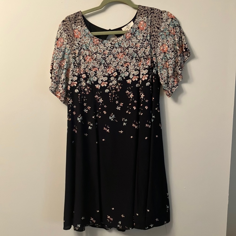 Beautiful floral dress. Worn one time.